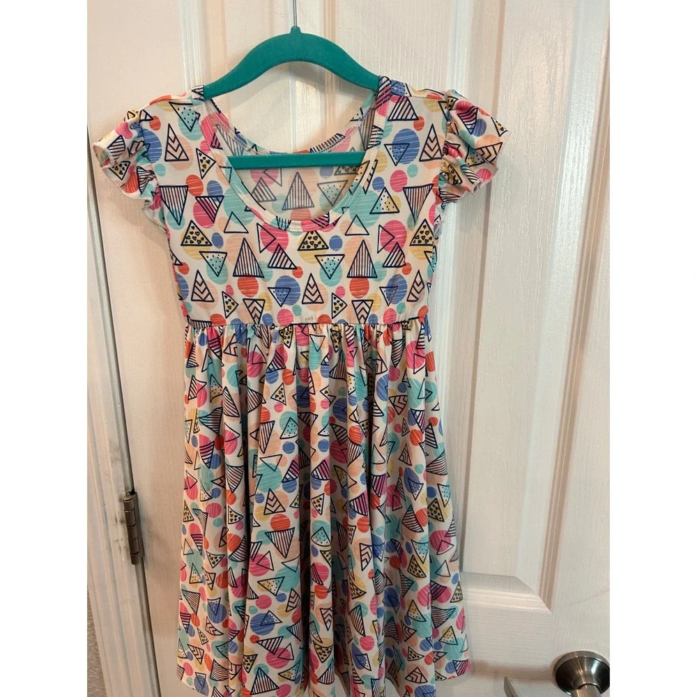 Dot Dot Smile Skater Dress Multicolor Geometric Flutter Sleeve Kids Size 3/4